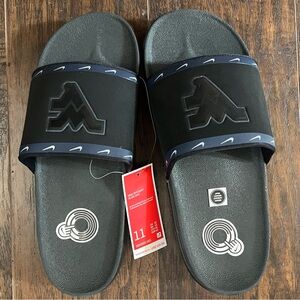 Nike OffCourt Slides West Virginia Sz 11 Men